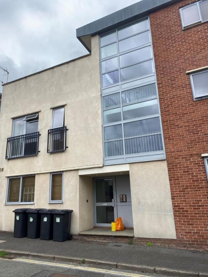 The Old Library - Modern Apartment With Rooftop Terrace Near The Train Station Newbury  Exterior photo